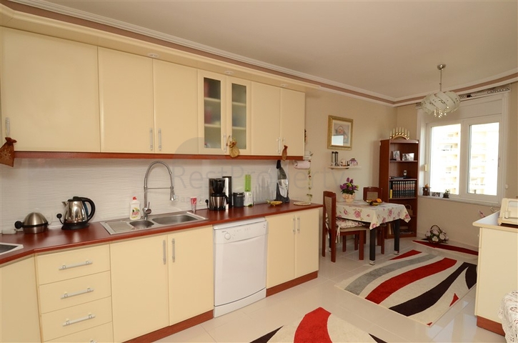 Duplex for a large family in Mahmutlar