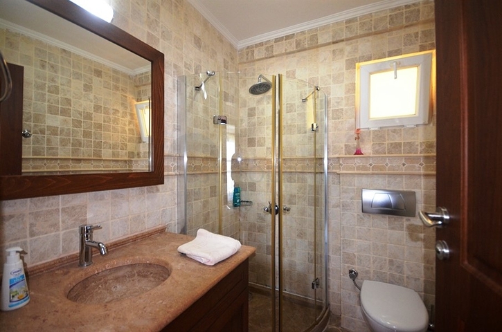 Villa with private beach and direct sea view