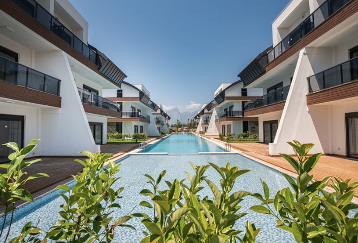 Elite complex of villas near the Boachai Marina in Antalya
