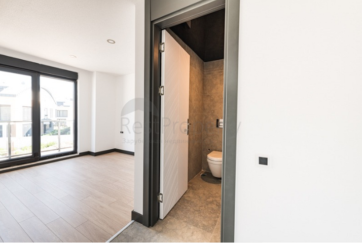 Elite complex of villas near the Boachai Marina in Antalya