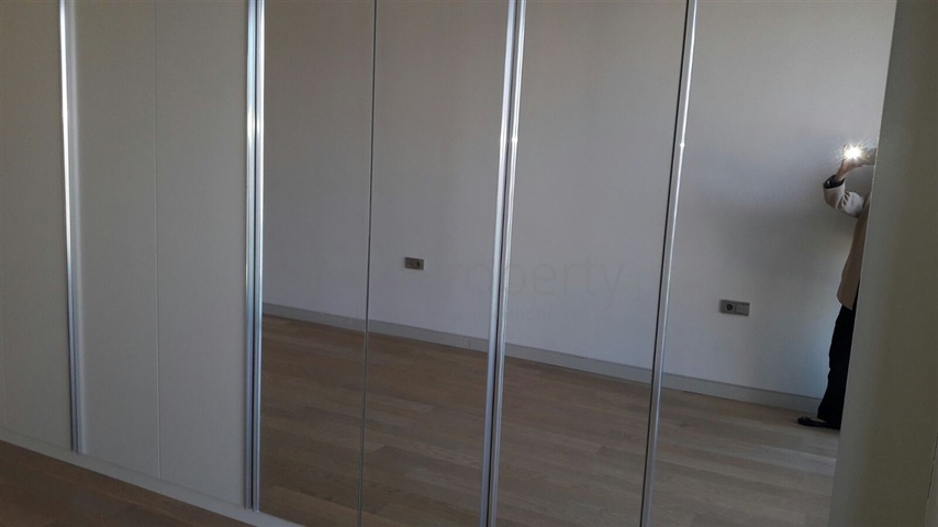 Spacious duplex for a large family in Izmir