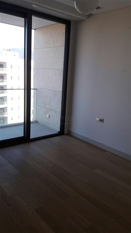 Spacious duplex for a large family in Izmir