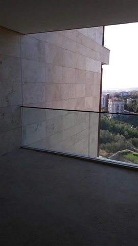 Spacious duplex for a large family in Izmir