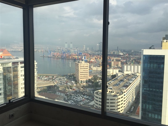 2+1 apartments in a new complex in Izmir