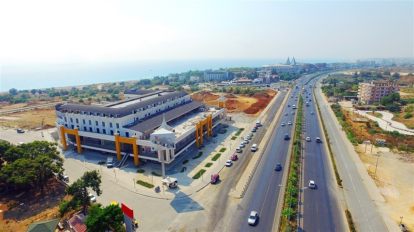 New shopping mall in Okurjalar