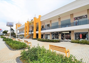 New shopping mall in Okurjalar