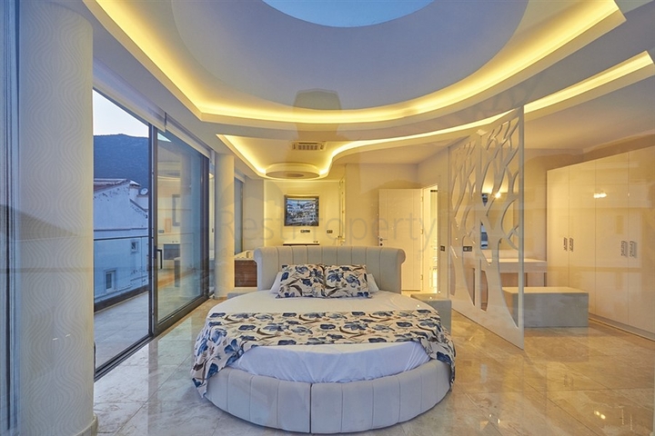 Luxury villa 5+1 in Kalkan