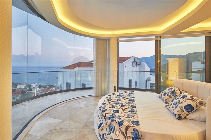 Luxury villa 5+1 in Kalkan