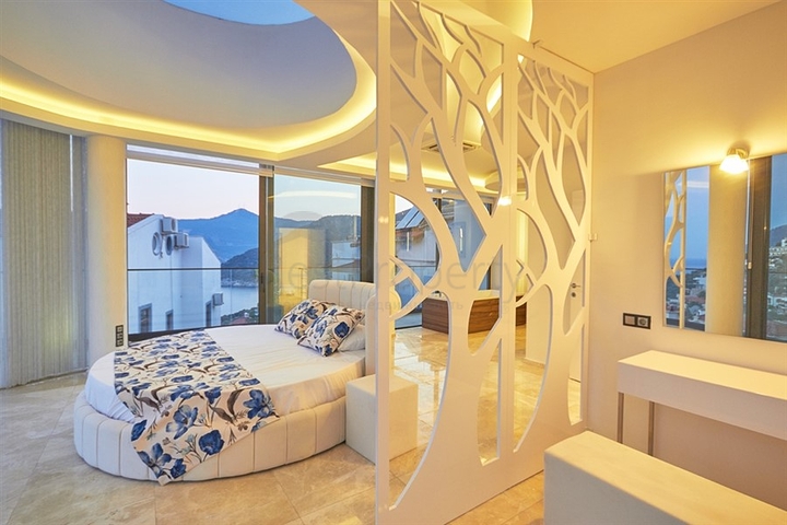 Luxury villa 5+1 in Kalkan