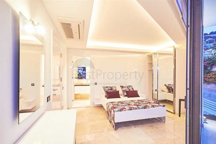 Luxury villa 5+1 in Kalkan