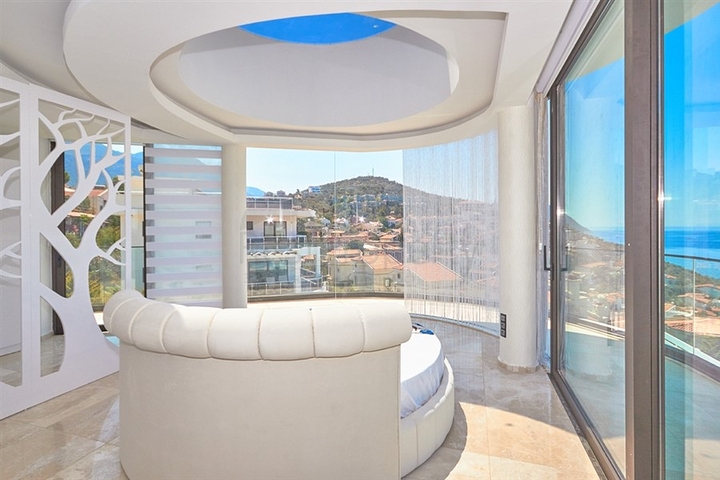 Luxury villa 5+1 in Kalkan