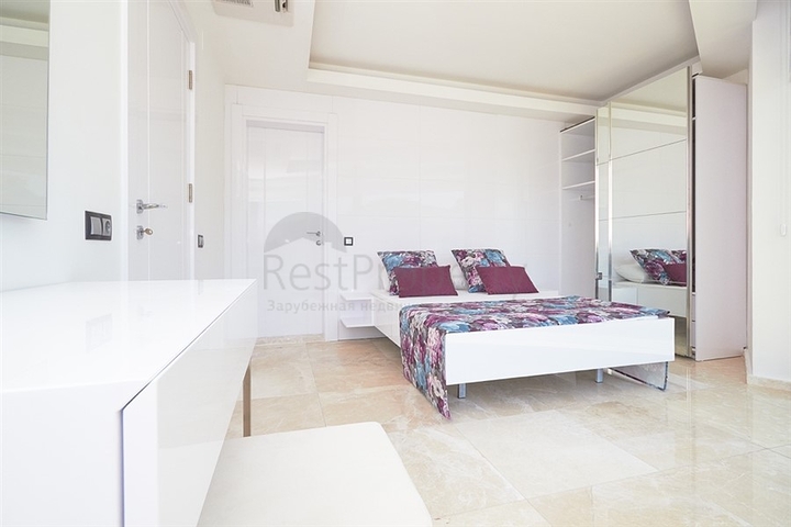 Luxury villa 5+1 in Kalkan