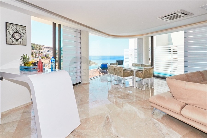 Luxury villa 5+1 in Kalkan