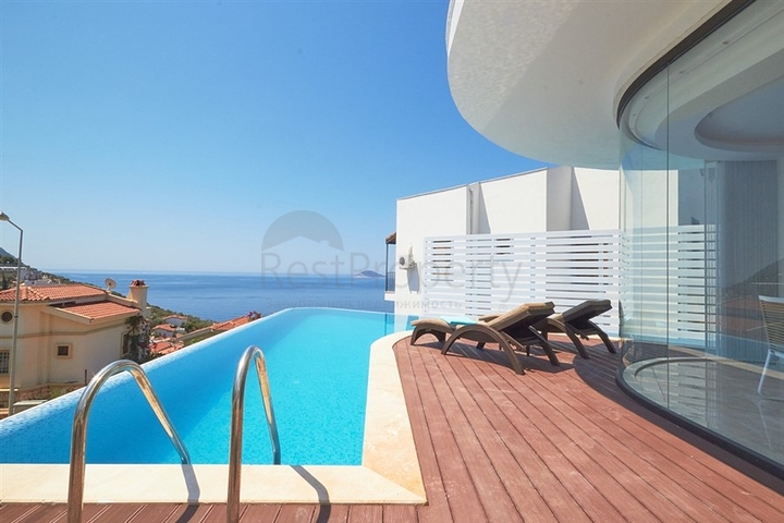 Luxury villa 5+1 in Kalkan