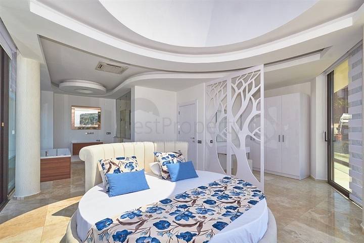 Luxury villa 5+1 in Kalkan