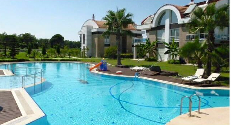 4 + 1 furnished villa near the National Golf Club in Kadriye Belek