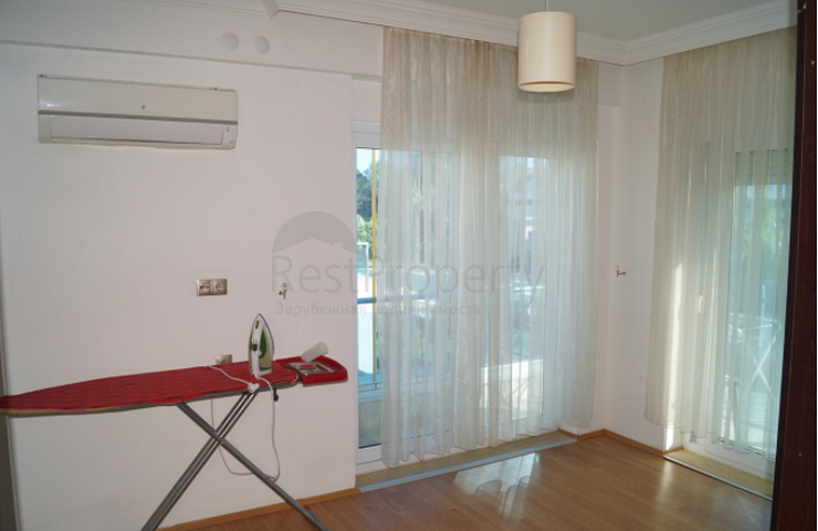 4 + 1 furnished villa near the National Golf Club in Kadriye Belek