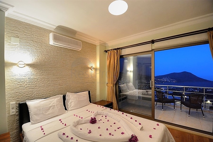 Furnished villa in an atmospheric Kalkan