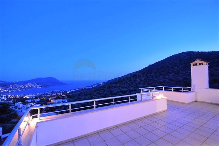 Furnished villa in an atmospheric Kalkan