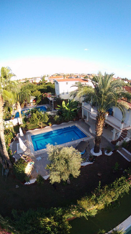 Villa 4 + 1 from the owner 500 m to the sea in Camyuva Kemer