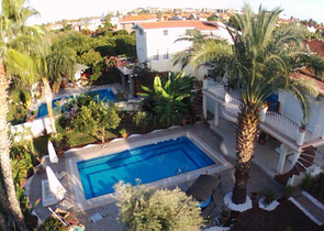 Villa 4 + 1 from the owner 500 m to the sea in Camyuva Kemer