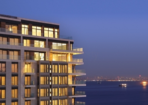 Quality Choice - Seafront Luxury Condos with terrace 