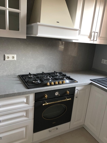 For sale 4-bedroom apartment in famous area of Kadikoy