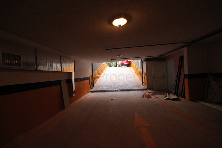 For sale 4-bedroom apartment in famous area of Kadikoy