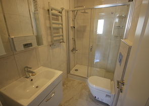 For sale 4-bedroom apartment in famous area of Kadikoy