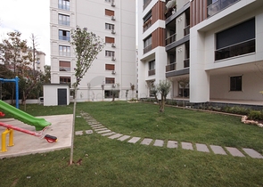 For sale 4-bedroom apartment in famous area of Kadikoy