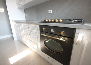 For sale 4-bedroom apartment in famous area of Kadikoy