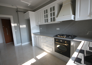 For sale 4-bedroom apartment in famous area of Kadikoy