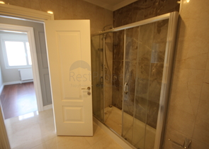 For sale 4-bedroom apartment in famous area of Kadikoy