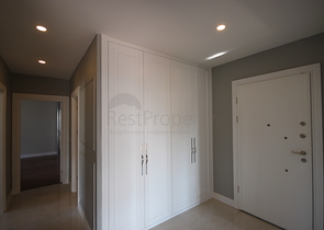 For sale 4-bedroom apartment in famous area of Kadikoy