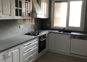 For sale 4-bedroom apartment in famous area of Kadikoy