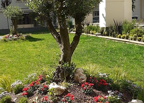 For sale 4-bedroom apartment in famous area of Kadikoy