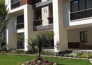 For sale 4-bedroom apartment in famous area of Kadikoy