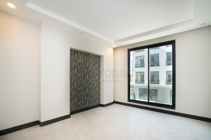 Suitable to Get Turkish Citizenship - New commercial Center in Oba / Alanya