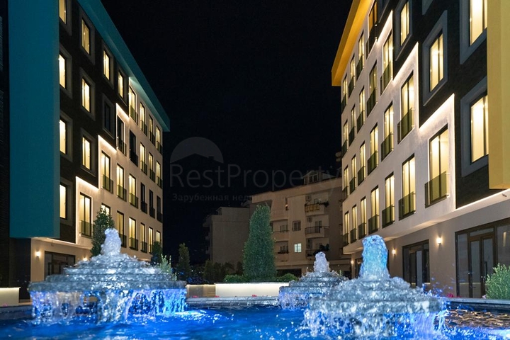 Suitable to Get Turkish Citizenship - New commercial Center in Oba / Alanya