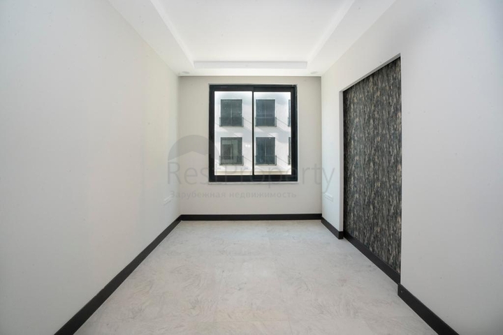 Suitable to Get Turkish Citizenship - New commercial Center in Oba / Alanya