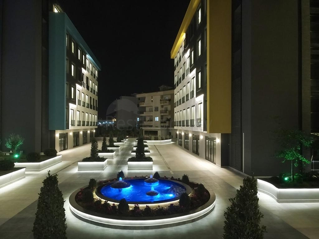 Suitable to Get Turkish Citizenship - New commercial Center in Oba / Alanya