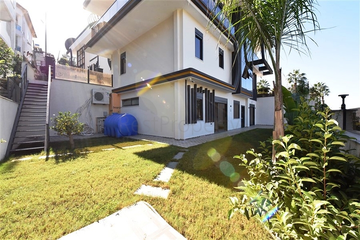 New investment project with mountain view in Kargicak district