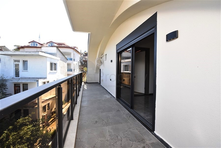 New investment project with mountain view in Kargicak district