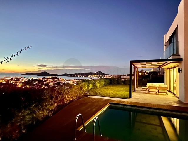 Luxury villa in the center of Yalikavak