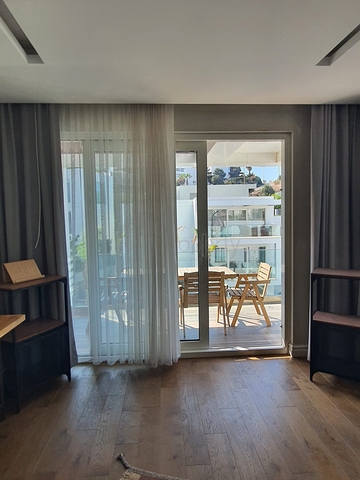 4+1 penthouse in a complex on the first coastline in the beautiful bay of Kucukbuk, Bodrum