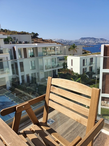 4+1 penthouse in a complex on the first coastline in the beautiful bay of Kucukbuk, Bodrum