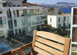 4+1 penthouse in a complex on the first coastline in the beautiful bay of Kucukbuk, Bodrum