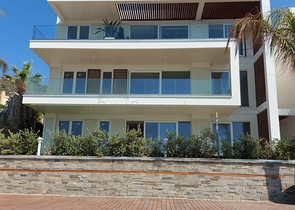 4+1 penthouse in a complex on the first coastline in the beautiful bay of Kucukbuk, Bodrum