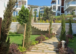 4+1 penthouse in a complex on the first coastline in the beautiful bay of Kucukbuk, Bodrum