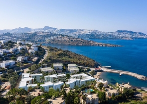 4+1 penthouse in a complex on the first coastline in the beautiful bay of Kucukbuk, Bodrum